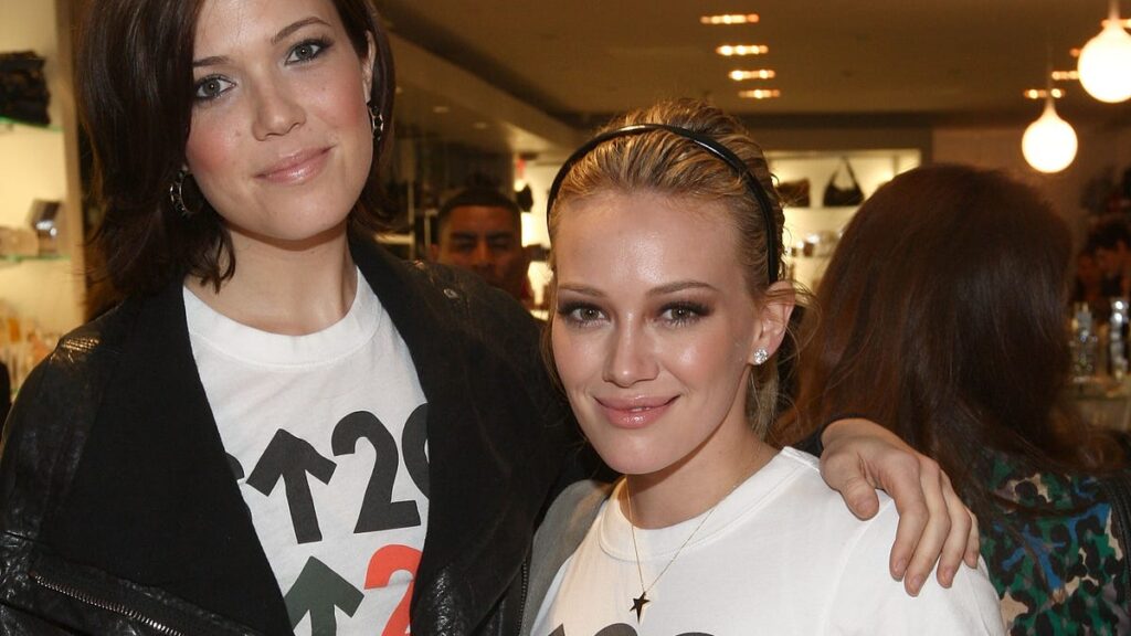 Hilary Duff houses Mandy Moore’s family amid LA fires, GoFundMe drama Hilary Duff houses Mandy Moore's family amid LA fires, GoFundMe drama