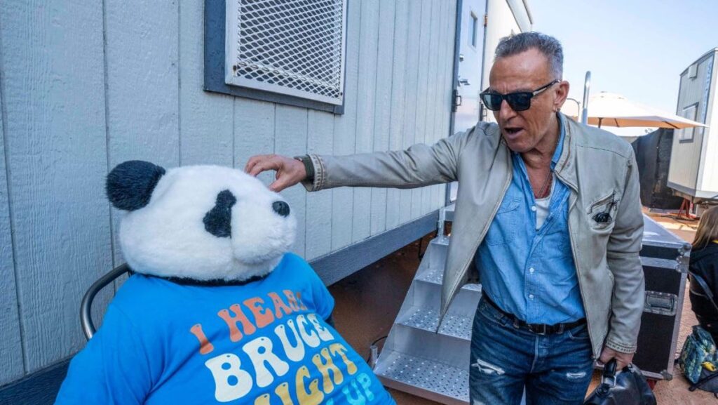 Bruce Springsteen shares backstage Sea Hear Now photos
