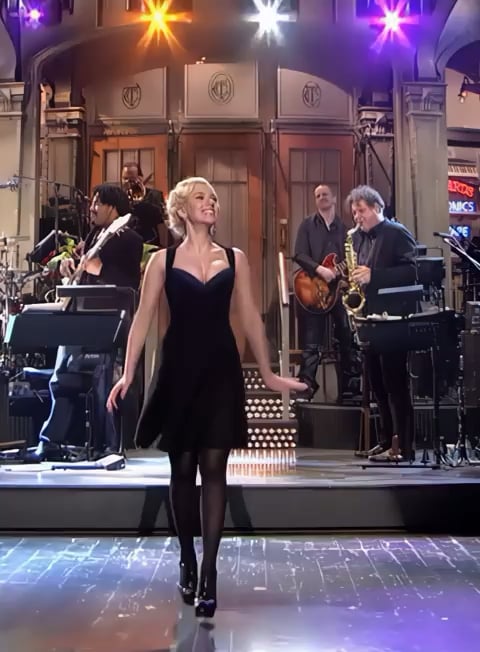 Scarlett Johansson | Hosting Saturday Night Live | April 21st, 2007