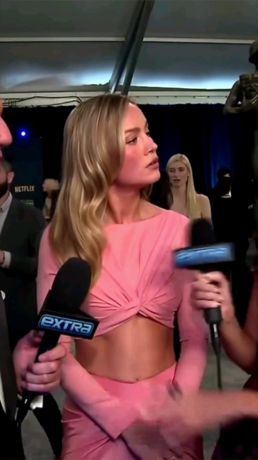 Brie Larson attending the 2024 SAG Awards 2/24/24