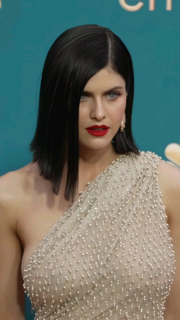 Alexandra Daddario | emmy awards _ 2022