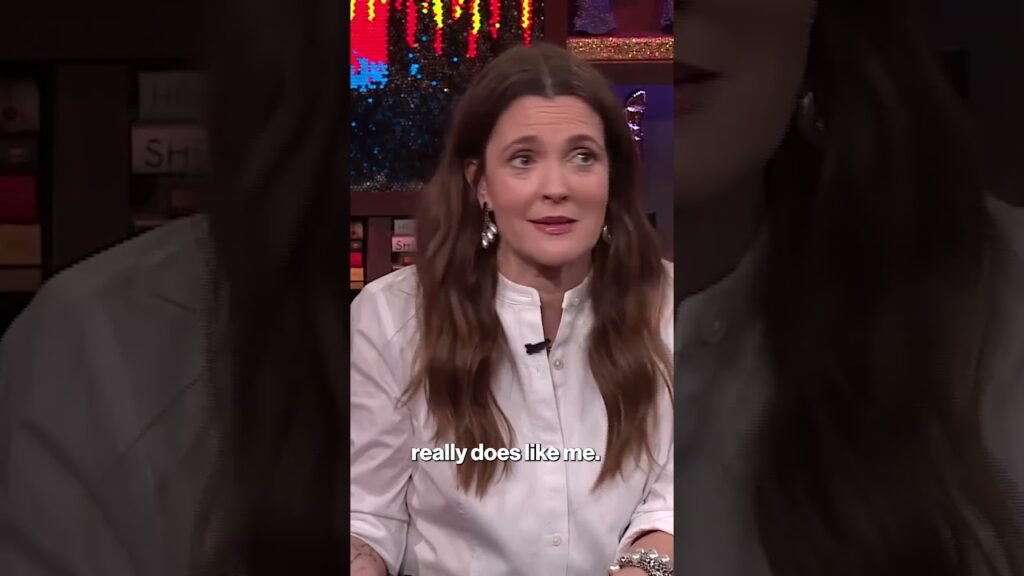 Drew Barrymore claims Martha Stewart was ‘teasing’ when she pulled back during an interview #shorts