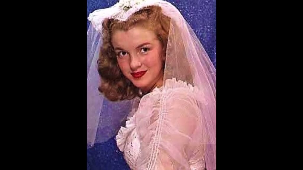 Marilyn Monroe young |  First wedding Marilyn Monroe  #shorts #MarilynMonroe