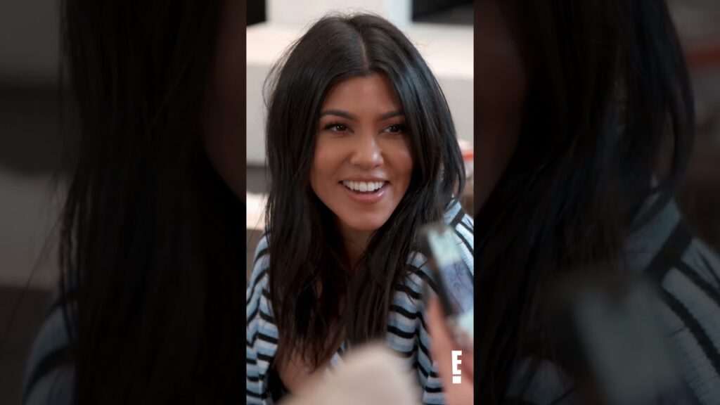 #KendallJenner looks so uncomfortable while #KhloeKardashian talks about freezing her eggs 😳 #kuwtk