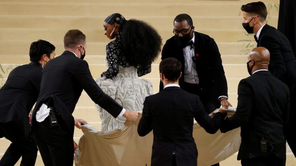 LeBron James, Simone Biles among Ohioans involved with 2025 Met Gala