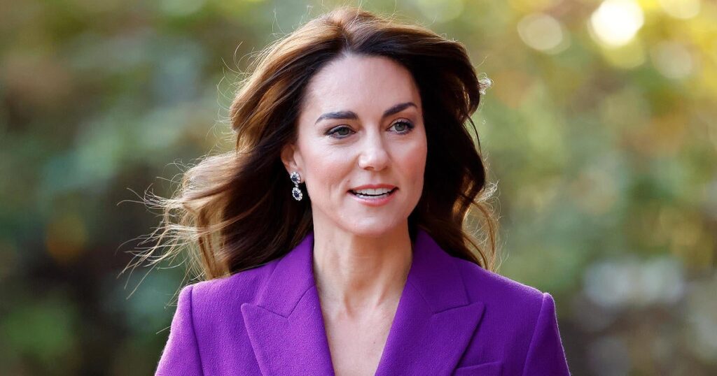 Kate Middleton Gets Emotional Standing Ovation at Wimbledon Royal Family Reportedly Furious Over False Kate Middleton Rumors