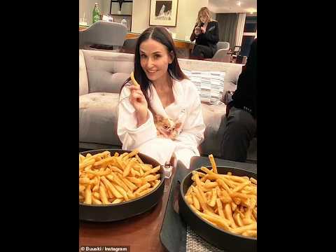 Oscars After-Party Highlights: Demi Moore, Emily Ratajkowski’s Daring Fashion, and Celebrity Moments Oscars After-Party Highlights: Demi Moore, Emily Ratajkowski's Daring Fashion, and Celebrity Moments