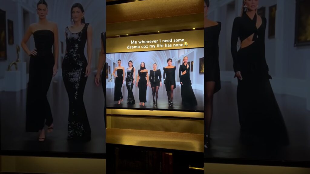 Coz its iconic and… nyeah💋 @KUWTK @KimKardashian ​⁠@kyliejenner the kardashians