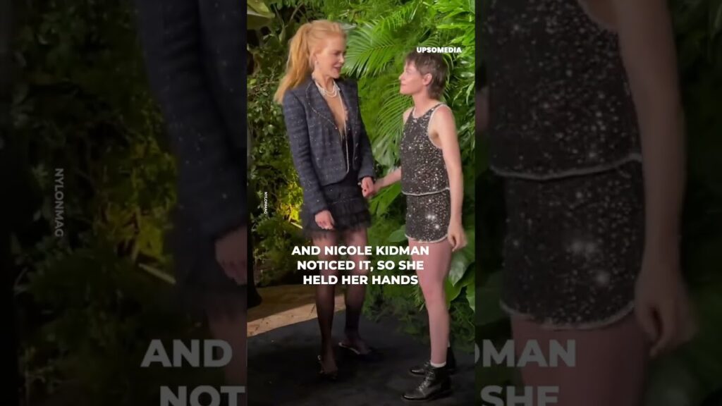 Kristen Stewart couldn’t take it anymore #shorts Kristen Stewart couldn't take it anymore #shorts