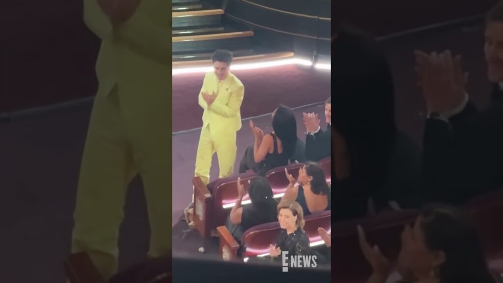 Timothée Chalamet reacts to Dune: Part Two’s #Oscars win for Best Visual Effects. #AwardsSeason