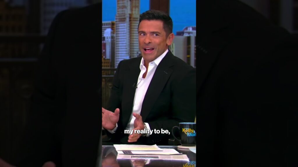 Kelly Ripa calls Mark Consuelos a 'dirty liar' after he claims he never read her journal #shorts