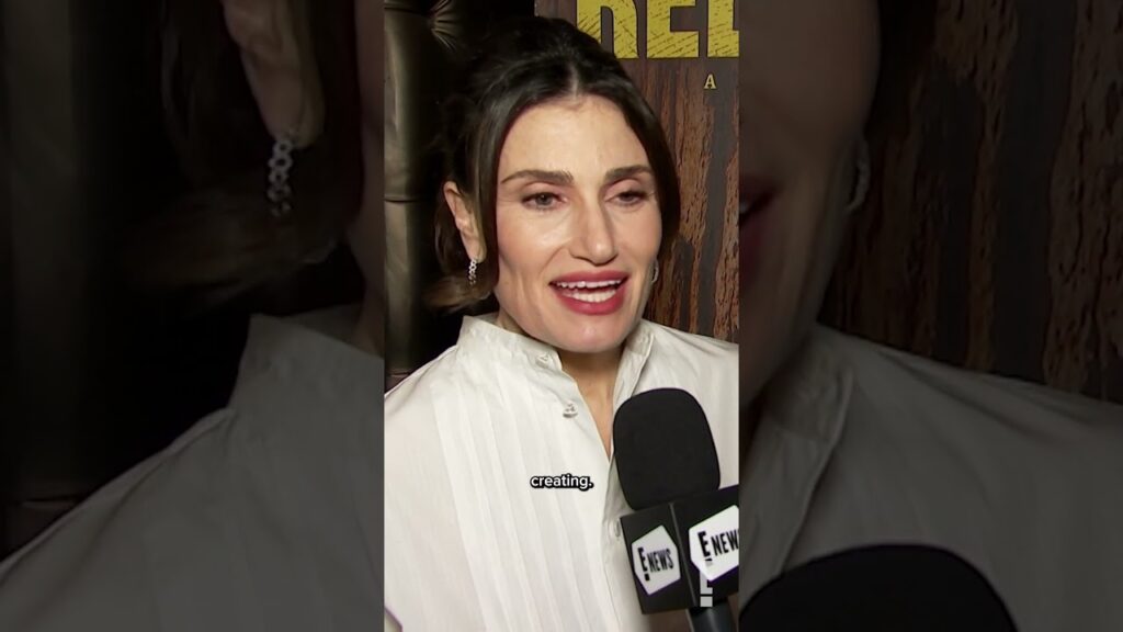 Idina Menzel and Kristin Chenoweth would like to switch roles in #Wicked.