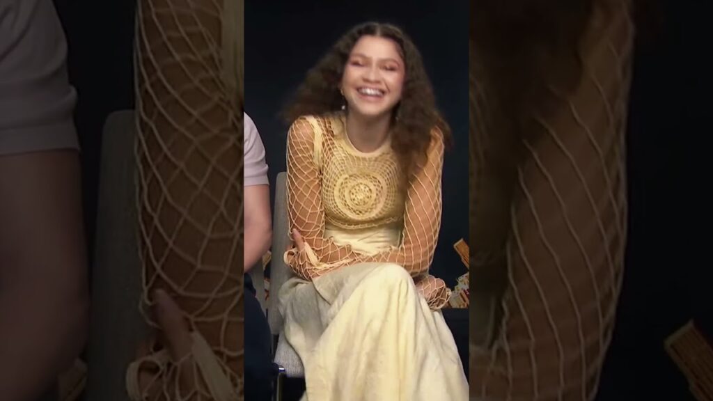 Tom Holland flirted with Zendaya mid-interview!