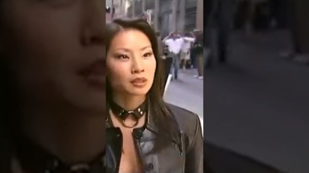 Mel Gibson pranks Lucy Liu