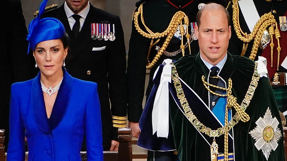 Kate Middleton treats Prince William like ‘a fourth child’ and manages his tantrums, royal insider claims Kate Middleton treats Prince William like ‘a fourth child’ and manages his tantrums, royal insider claims