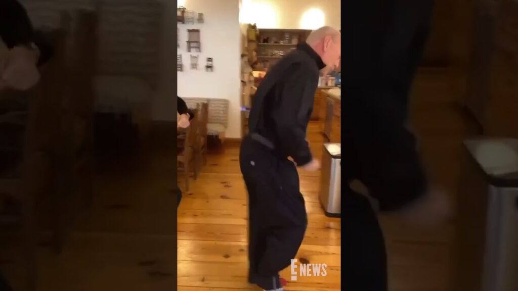 Bruce Willis Dancing