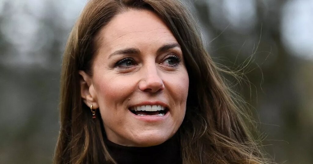 Kate Middleton’s WhatsApp ‘decision’ to help Prince George have ‘normal’ upbringing Ipso logo