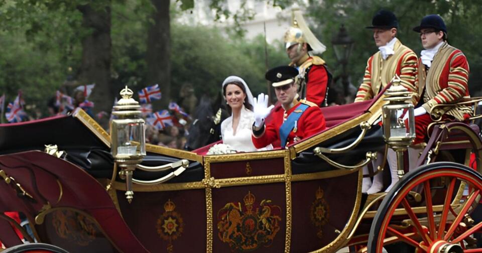Lip Reader Reveals What Prince William Told Kate Middleton During Their Wedding Carriage Ride—Why They Shocked Royal Fans! Lip Reader Reveals What Prince William Told Kate Middleton During Their Wedding Carriage Ride—Why They Shocked Royal Fans!