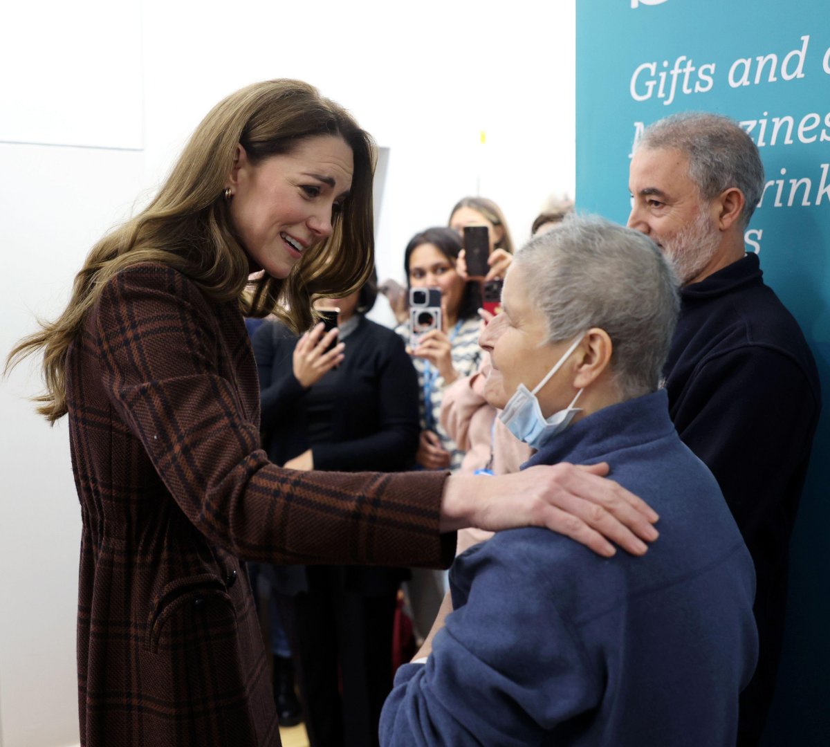 The Princess of Wales speaks with Rebecca Mendelhson during a visit to the Royal Marsden Hospital in London on January 14, 2025 (Chris Jackson/PA Images/Alamy)