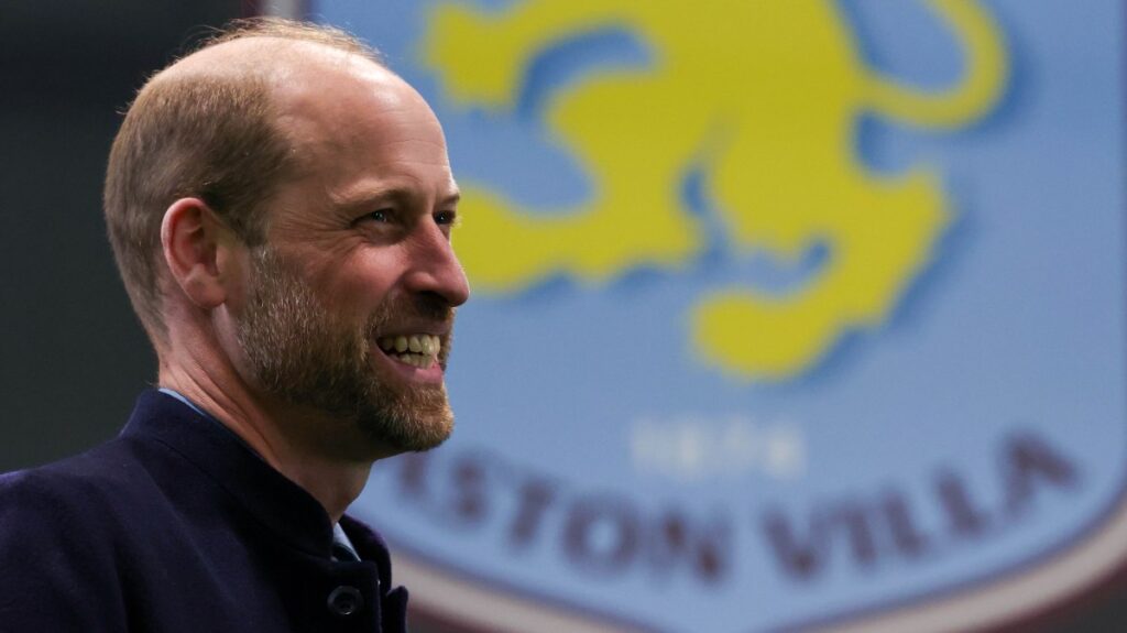 I move the kids around if Aston Villa are losing I move the kids around if Aston Villa are losing