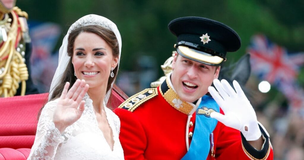 Princess Kate's reaction to Prince William's 3-word whisper revealed by lipreader | Royal | News