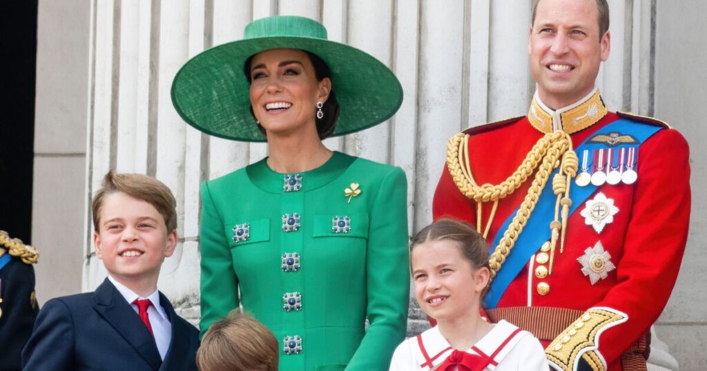 Princess Kate's adorable 'mummy' moment with George, Charlotte, and Louis | Royal | News