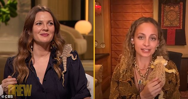 In a 2021 Zoom interview on The Drew Barrymore Show she taught  Nicole Richie how to determine if her bearded dragon Speedy was male or female. Speedy turned out to be a girl