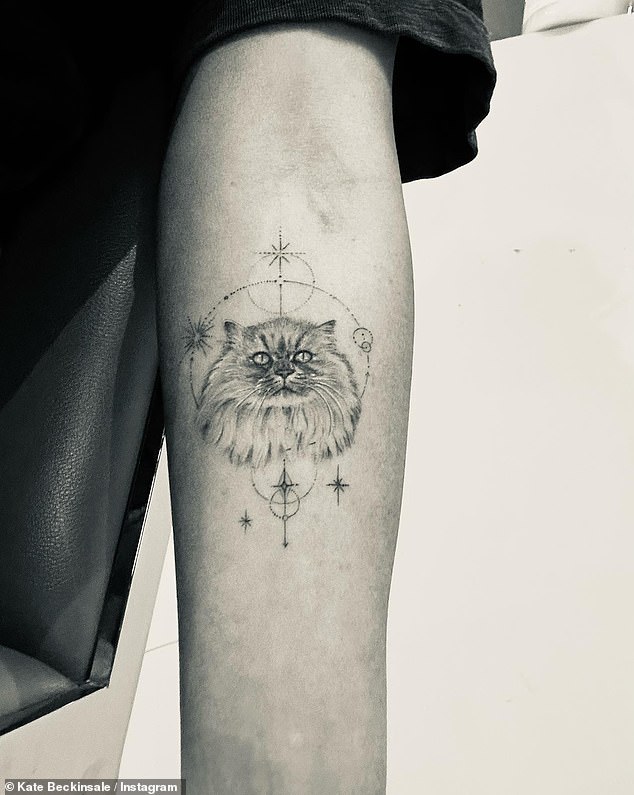 Kate showed off the incredible fine line artwork by LA-based tattooist, Dr Woo
