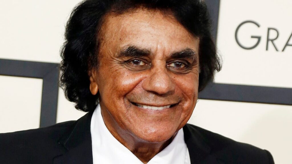 Pop icon to stop performing due to health