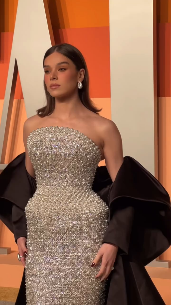 Hailee Steinfeld | 2025 Vanity Fair Oscar Party, Beverly Hills, California | March 2, 2025