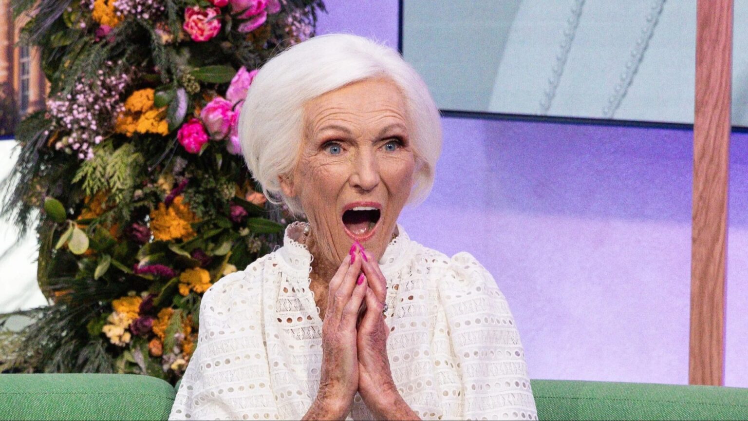 Prince William surprises Dame Mary Berry with birthday message as the baking queen turns 90 Prince William surprises Dame Mary Berry with birthday message as the baking queen turns 90