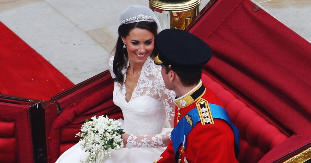 What Prince William and Kate Middleton Whispered During Wedding Carriage Ride What Prince William and Kate Middleton Whispered During Wedding Carriage Ride