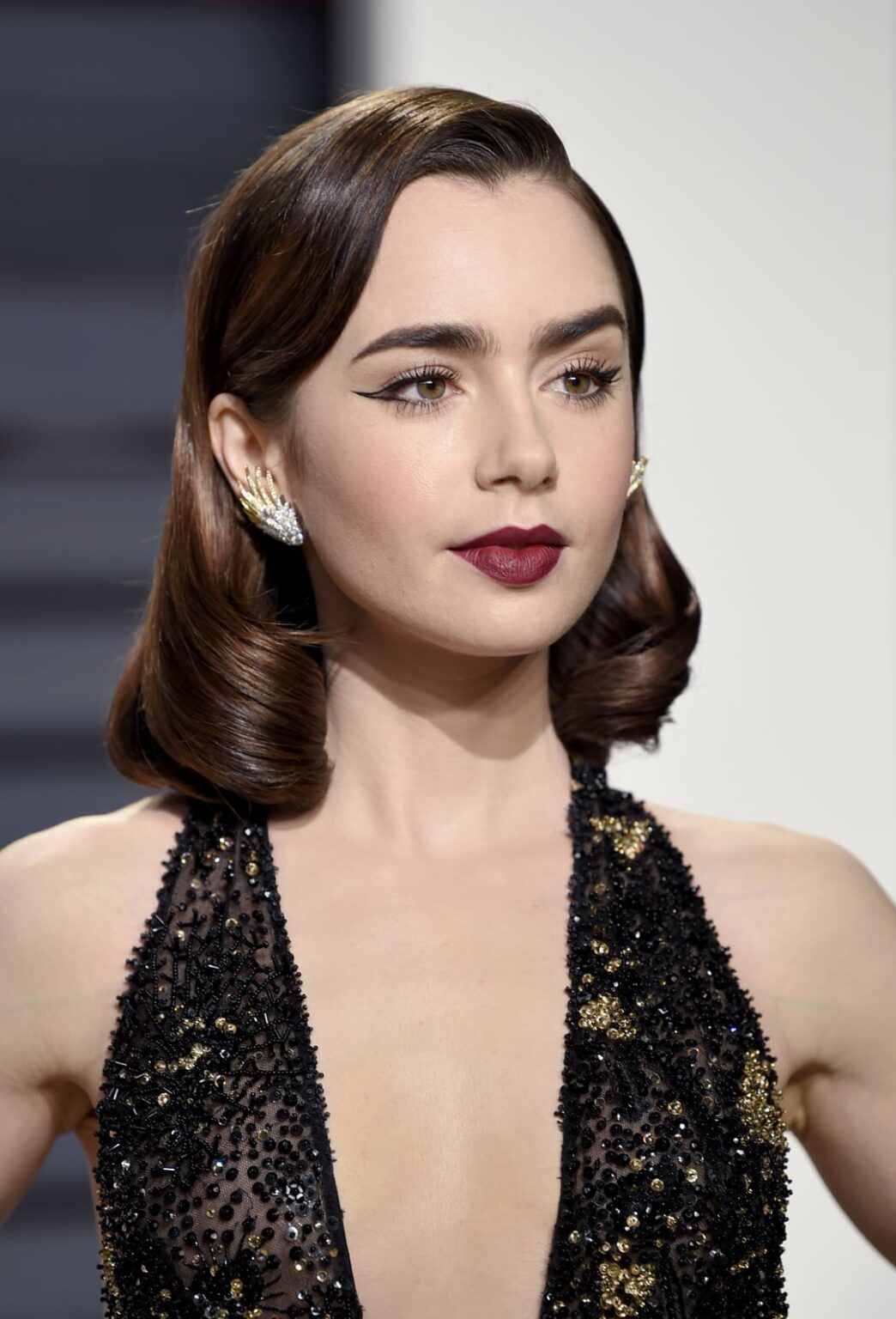 Lily Collins attends the 2017 Vanity Fair Oscar Party 26~02~2017