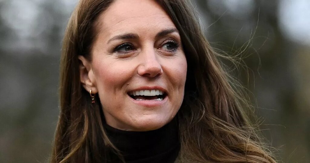 Kate Middleton’s WhatsApp ‘decision’ to help Prince George have ‘normal’ upbringing Ipso logo
