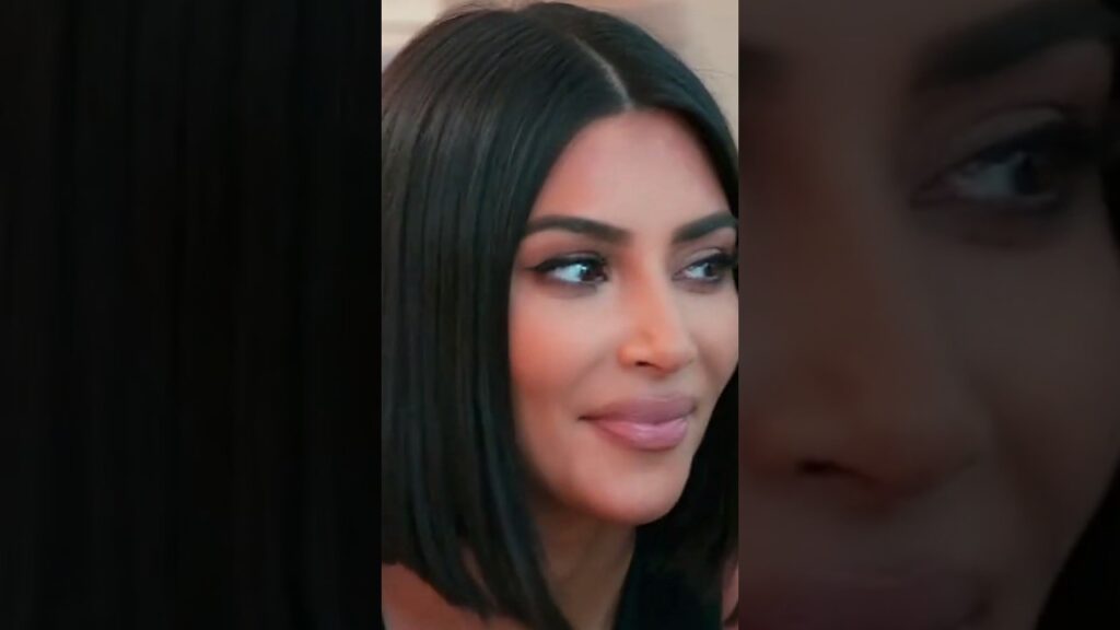 Kourtney assaulted kim Kardashian #kardashian #kimkardashian #khloekardashian #kylie #kendalljenner