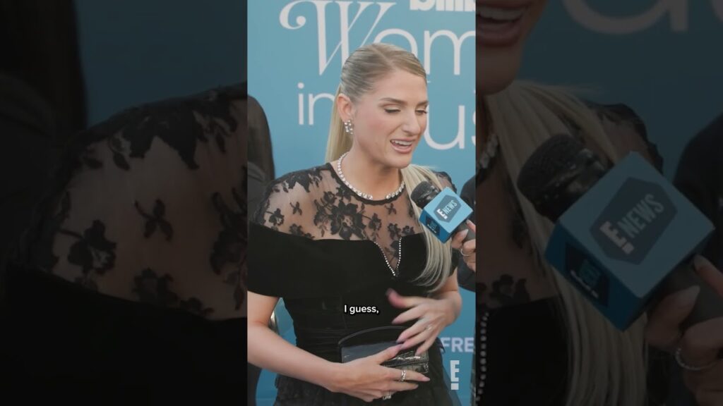 Meghan Trainor wasn’t afraid to make fans look. 👏