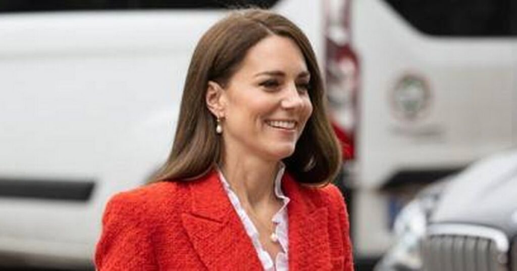 The mini version of Kate Middleton’s go-to handbag is now £240 off in spring sale Ipso logo