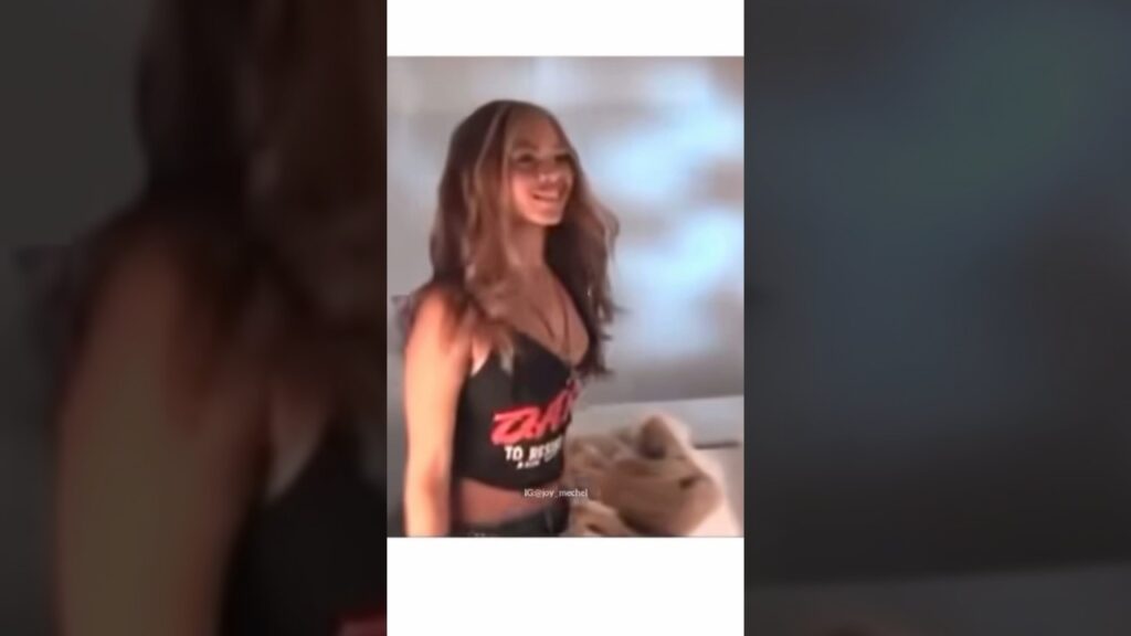 🤭 Beyonce’ & Michelle secret handshake 😂 #beyonce #michelle #handshake #funny #00’s #90’s