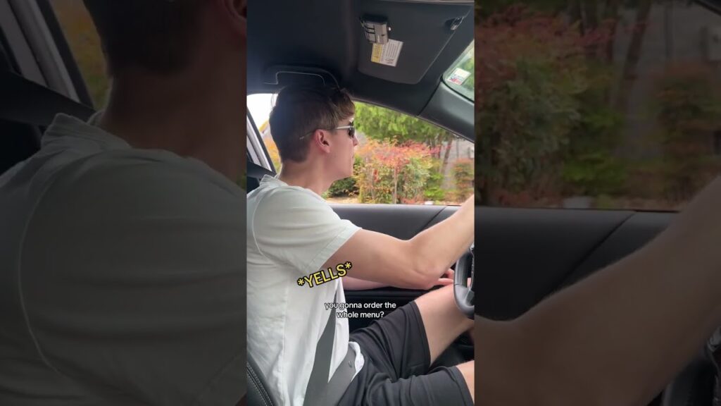 My husband confronted the people in the drive thru ๐ณ My husband confronted the people in the drive thru ๐ณ