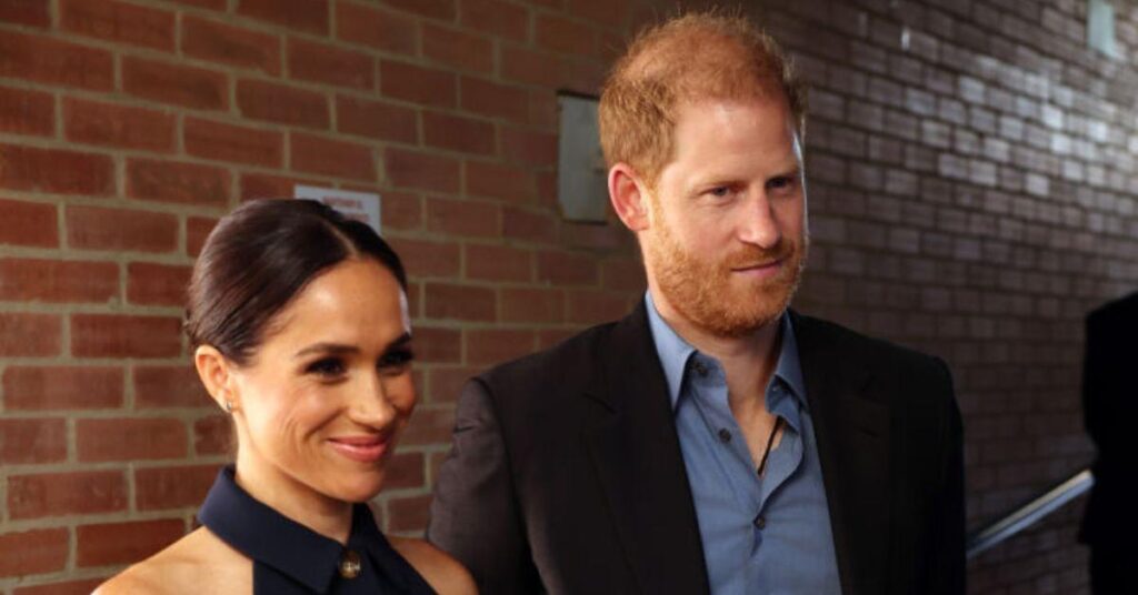 Insider Claims Meghan Markle Has ‘Brainwashed’ Harry and Has Him ‘Under Her Spell’ Insider Claims Meghan Markle Has 'Brainwashed' Harry and Has Him 'Under Her Spell'