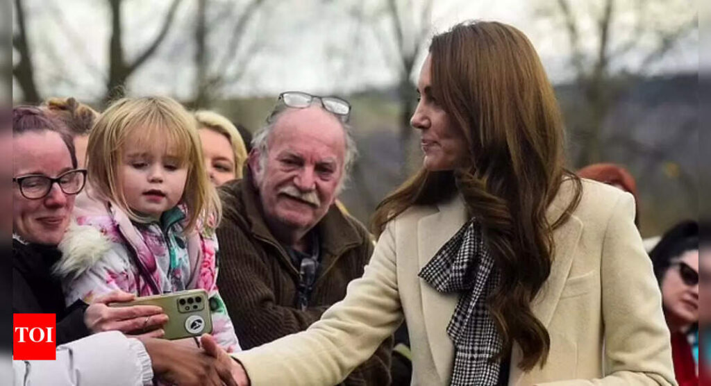 Is Kate Middleton the new ‘People’s Princess’? Watch her heartwarming gesture with a little girl |