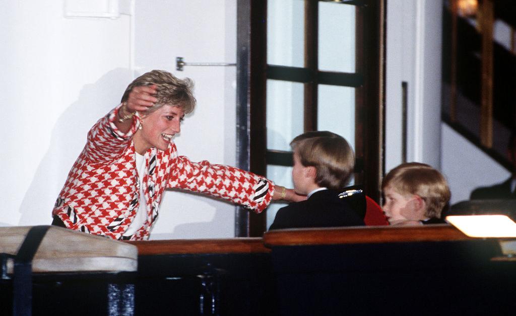 Harry and William Reveal Their Last Words to Mom Princess Diana: ‘Can I…’ Harry and William Reveal Their Last Words to Mom Princess Diana: 'Can I...'