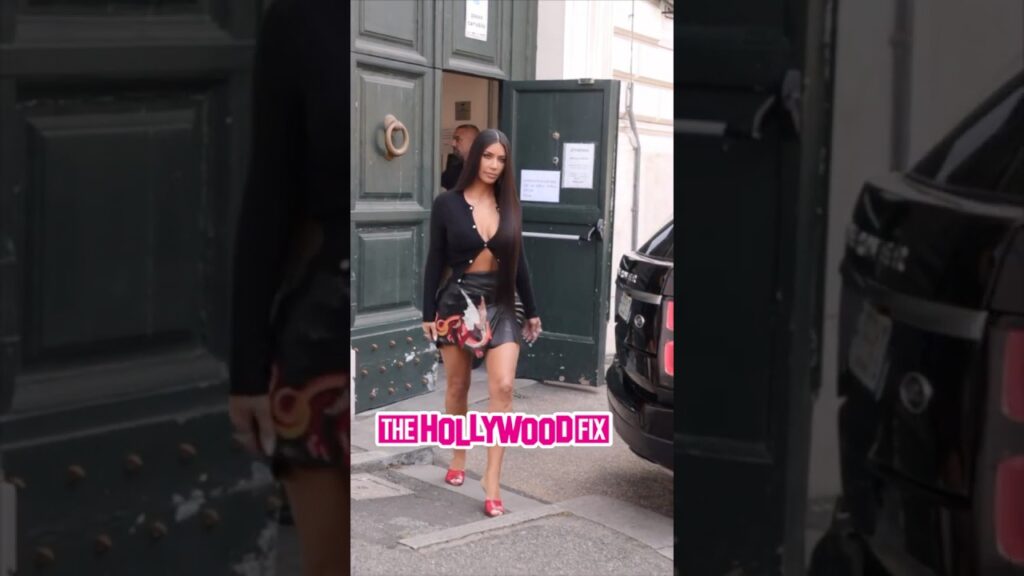 Kim Kardashian Is Absolutely Flawless In A Custom Black Leather Mini-Skirt For Lunch In Rome, Italy Kim Kardashian Is Absolutely Flawless In A Custom Black Leather Mini-Skirt For Lunch In Rome, Italy
