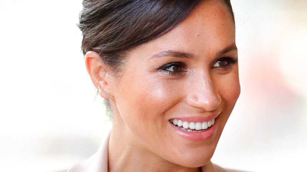 Meghan Markle just wore a £450 outfit to do the gardening Meghan Markle just wore a £450 outfit to do the gardening