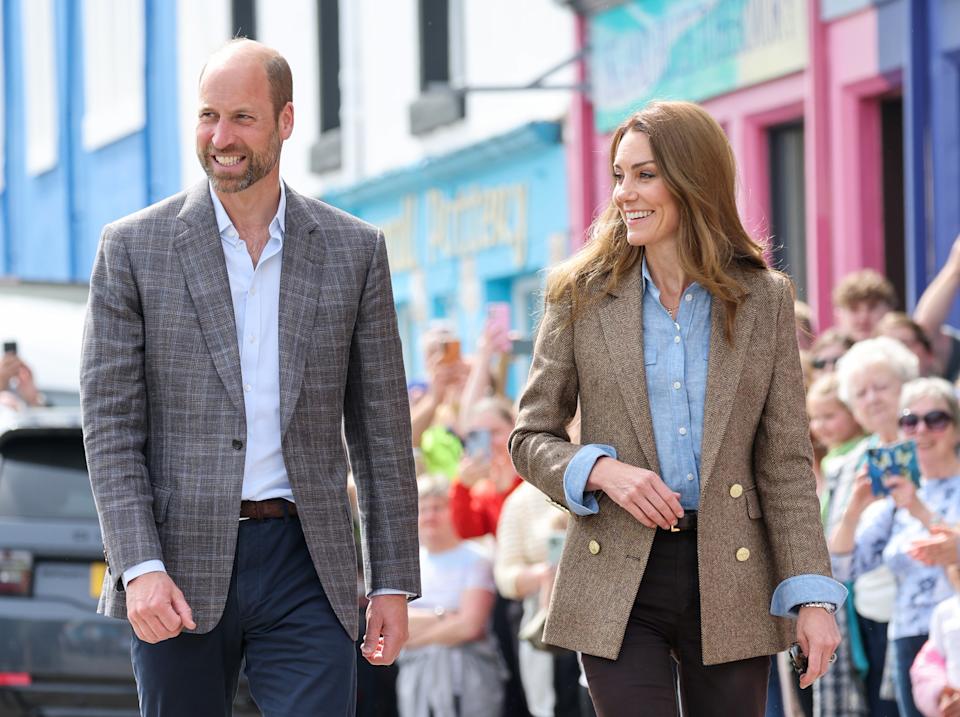 TOBERMORY, SCOTLAND - APRIL 29: Prince William, Prince of Wales, known as the Duke of Rothesay and Catherine, Princess of Wales, known as the Duchess of Rothesay when in Scotland, smile to well-wishers as they arrive for a visit to Aros Hall, a local community hub on April 29, 2025 in Tobermory, Scotland. The Prince and Princess of Wales are on a two-day visit to the Isles of Mull and Iona on the 29th and 30th of April to engage with rural island communities. During their time on the islands, they will connect with local residents, highlighting the value of social bonds and underscoring the importance of safeguarding and advocating for the natural environment. (Photo by Chris Jackson/Getty Images)