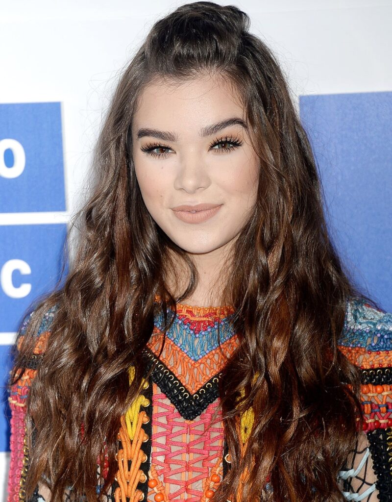 Hailee Steinfeld | 2016 MTV Video Music Awards 28th August 2016