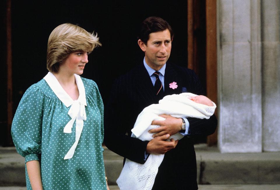 Prince Charles, Prince of Wales and Diana, Princess of Wales leave St Mary's Hospital in Paddington with their baby son, Prince Harry. / Tim Graham/Getty Images
