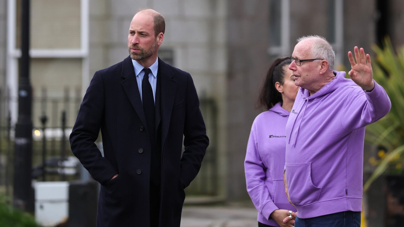 I went from homelessness to giving Prince William a tour of Aberdeen Prince WIlliam is given a tour of Aberdeen by former Big Issue vendor Angus
