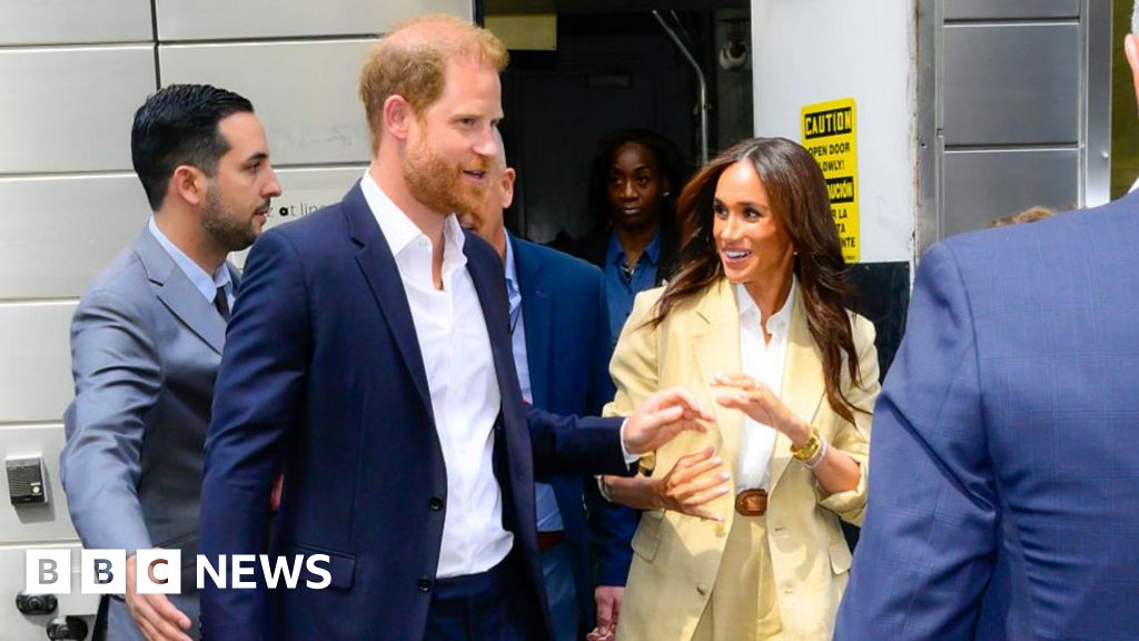 Harry and Meghan call for stronger social media protections for children