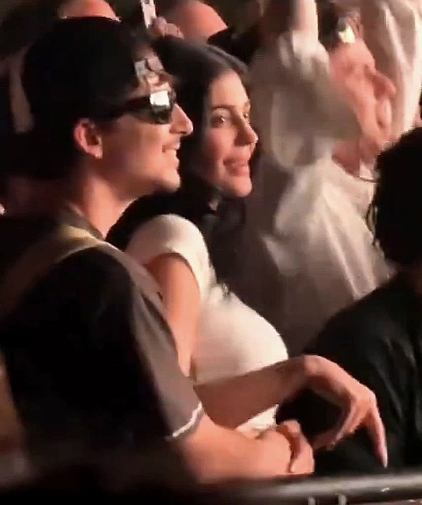 <p>Kylie Jenner & Timothée Chalamet</p>